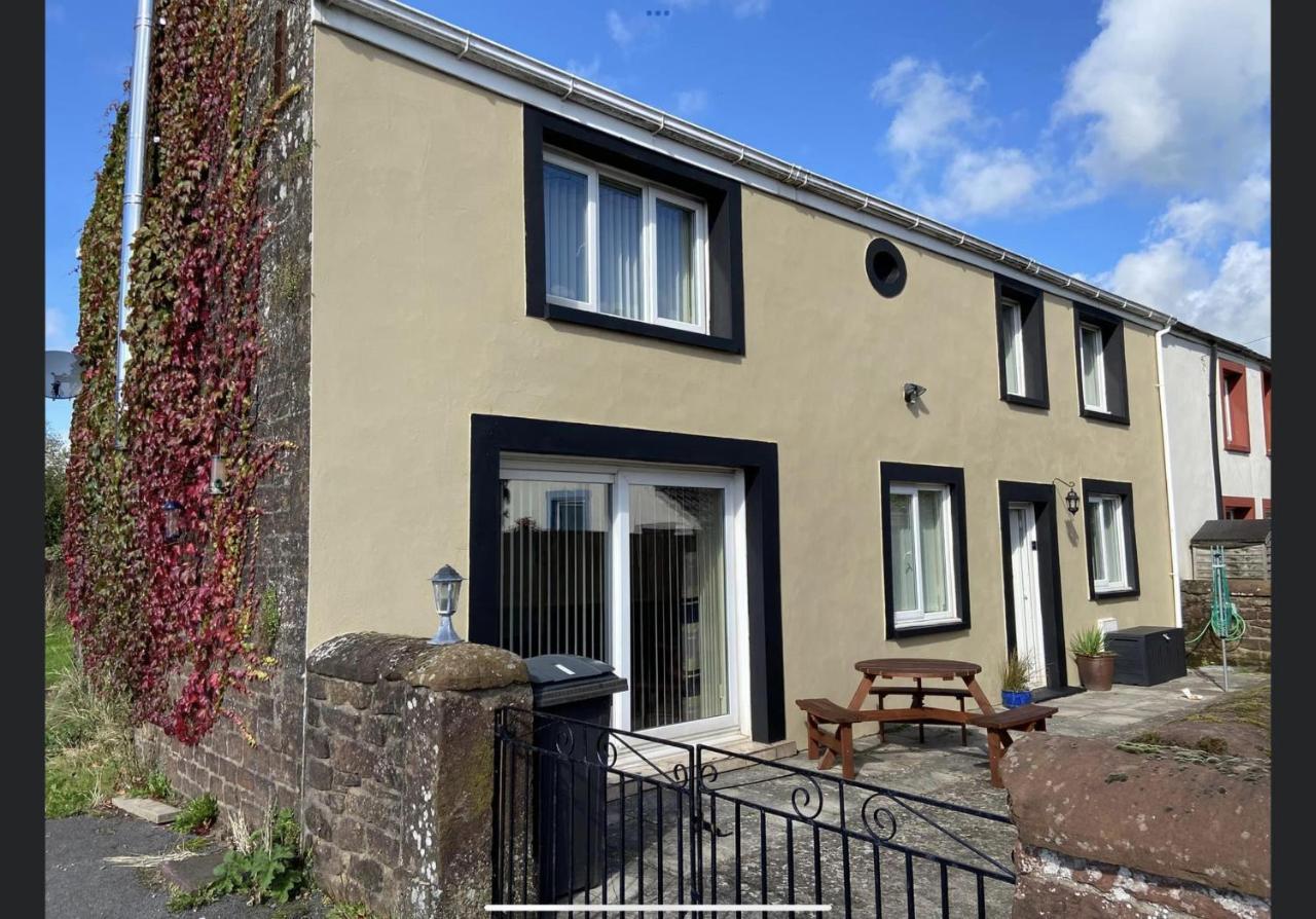 Parkside Mews Villa Frizington Exteriör bild